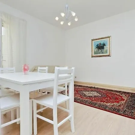 Balestra By Halldis 로마