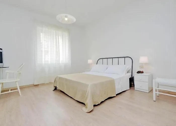 Balestra By Halldis * Rom